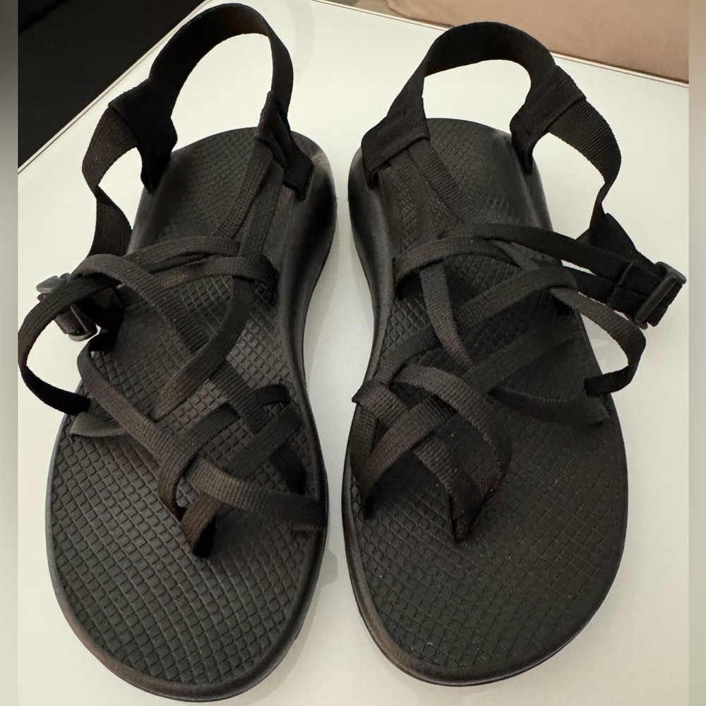 Women's Chaco Black Strappy Sandals perfect condition worn maybe twice. Sz 10